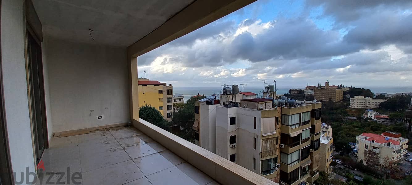 Apartment for Sale in Biakoutمنظر بحرخلاب من بياقوت من بناء حديث 5