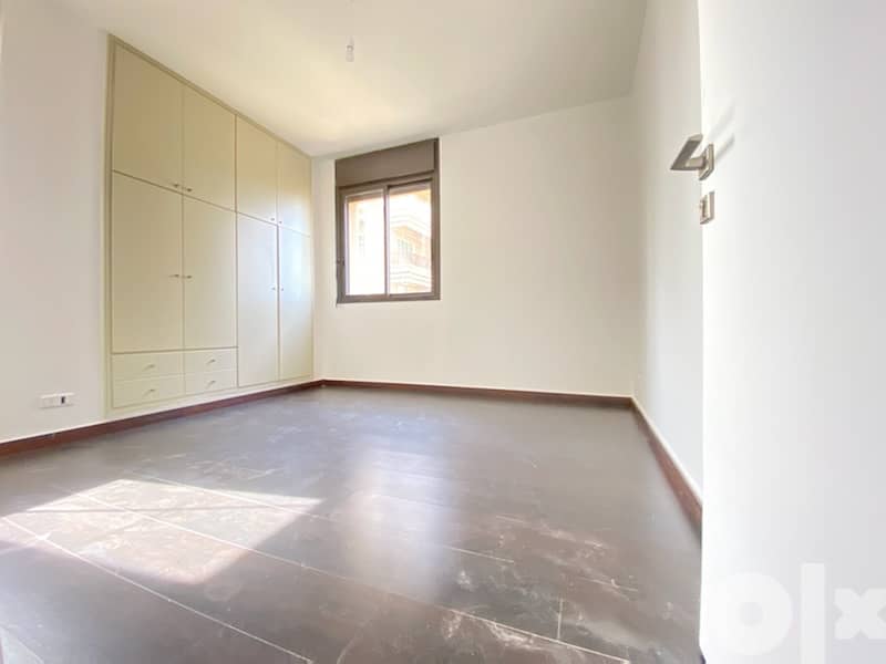 A Spacious 4 bedroom apartment with open views in Achrafieh Syoufi. 15