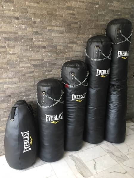 boxing bag new best quality we have also all sports equipment 4