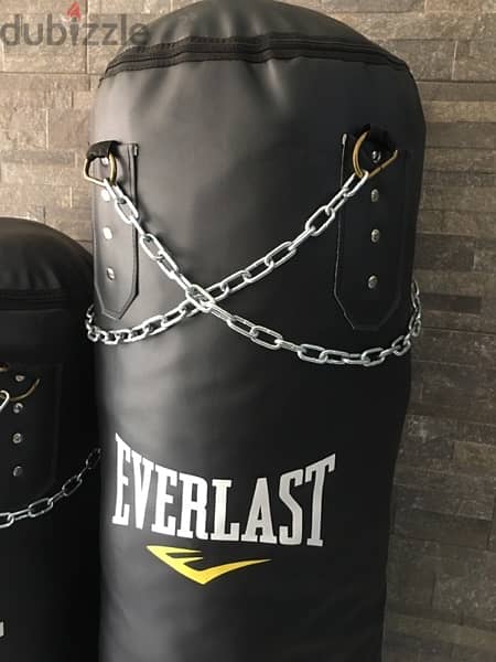 boxing bag new best quality we have also all sports equipment 5