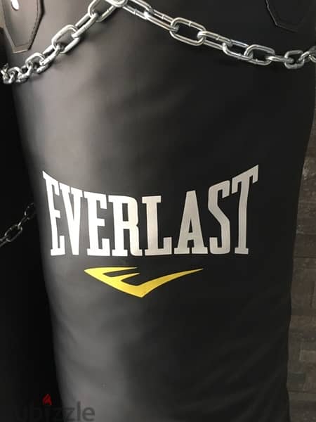 boxing bag new best quality we have also all sports equipment 7