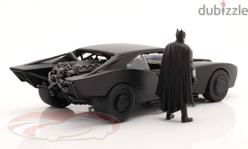 Batmobile with Batman Figure ( Batman 2022) diecast car model 1;18. 1