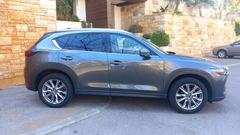 mazda Cx5 grand touring 2