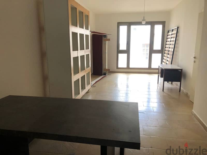 L11429-Apartment with Garden for Rent in Carré d'Or 1