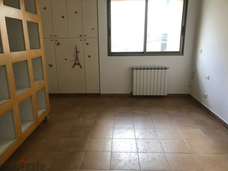 L11429-Apartment with Garden for Rent in Carré d'Or 3