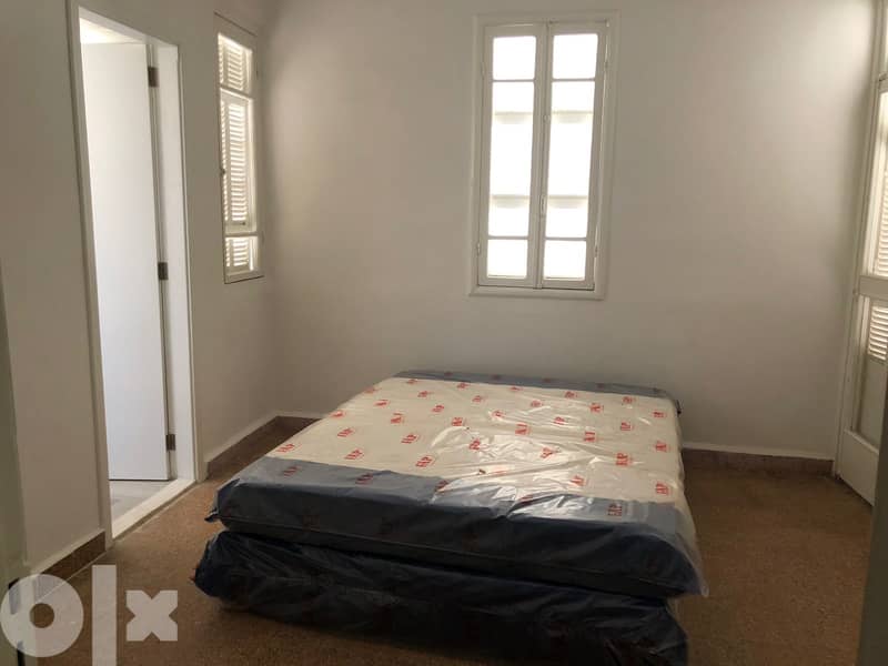L11440-Spacious Furnished Apartment for Rent in Gemmayze 3