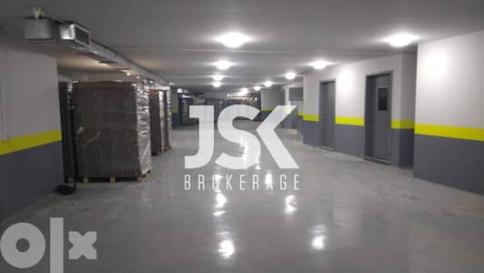 L11444-Industrial 700 SQM Warehouse for Rent in Mkalles