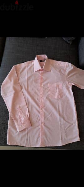 suites like new size Medium 2