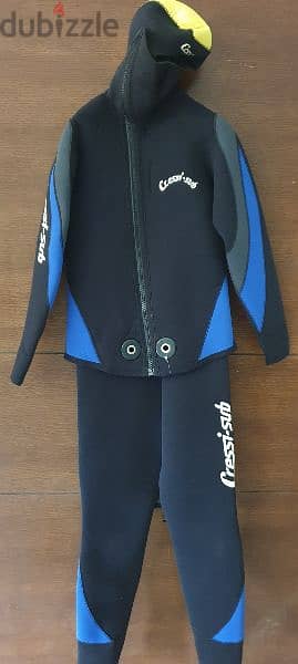 3mm , 5mm ,7mm 9mm wet suit , dry suit