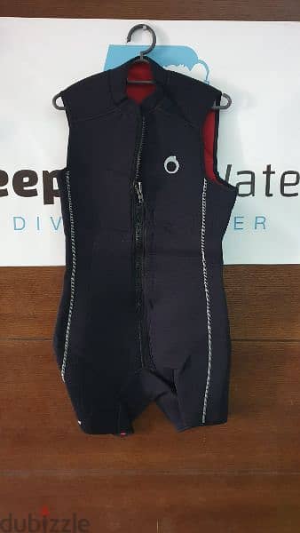 3mm, 5mm, 6mm 7mm 9mm wet suits , dry suits