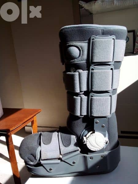 Air Boot for broken Ankle. new 1