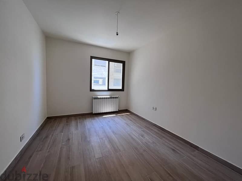 Apartment for sale in broummana شقة للبيع ب برمانا 3