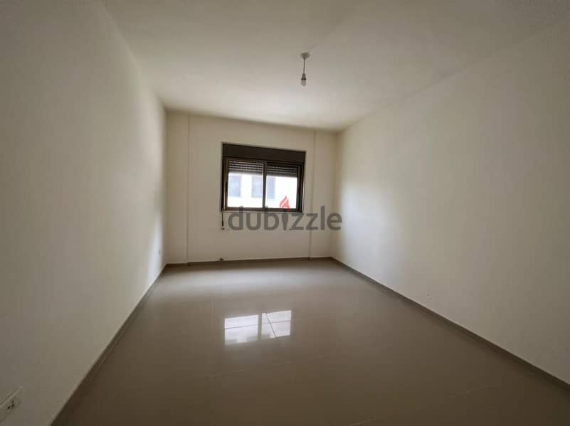 Grand Apartment + Rooftop with Endless View 4