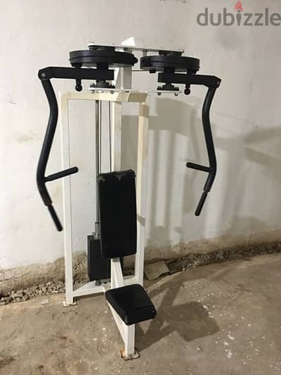 seated pec rear delt machine like new we have also all sport equipment