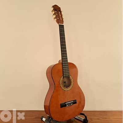 A signature classic guitar size 3/4