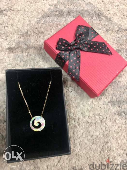 GOLD Necklace, with pink piece, 18 عيار, new & not used 1