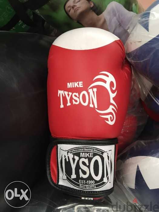 boxing gloves new 1
