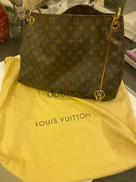 Louis Vuitton Vintage Monogram Artsy MM Bag 4