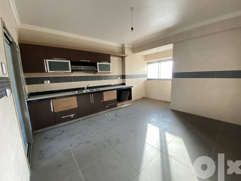 Apartment for sale in Ras el Nabeh شقة للبيع برأس النبع 2