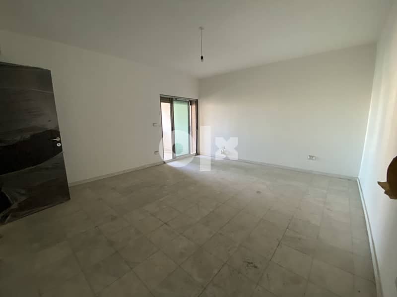 Apartment for sale in Ras el Nabeh شقة للبيع برأس النبع 6