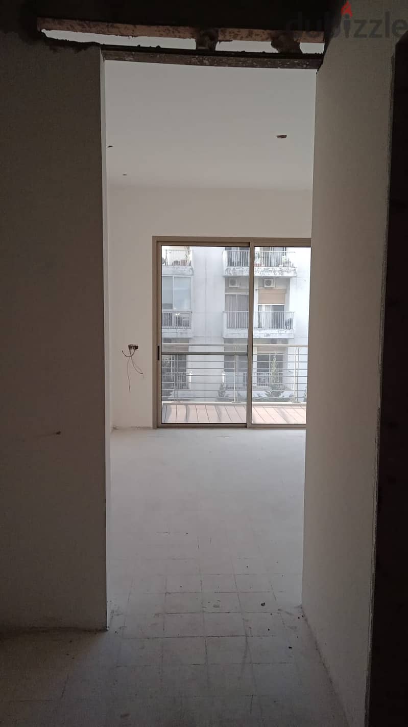 Full-floor apartment in Mtayleb شقة طابقية كاملة في مطيلب 9