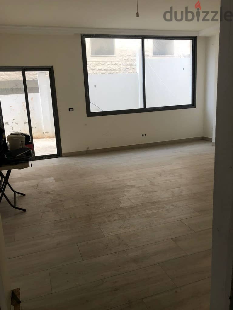 300 Sqm+100 Sqm Terrace|Apartment for Sale in Dawhet El Hoss| Sea View 3