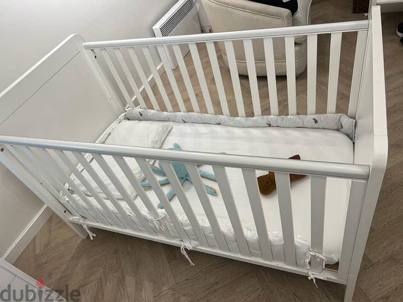 Crib Mothercare 1