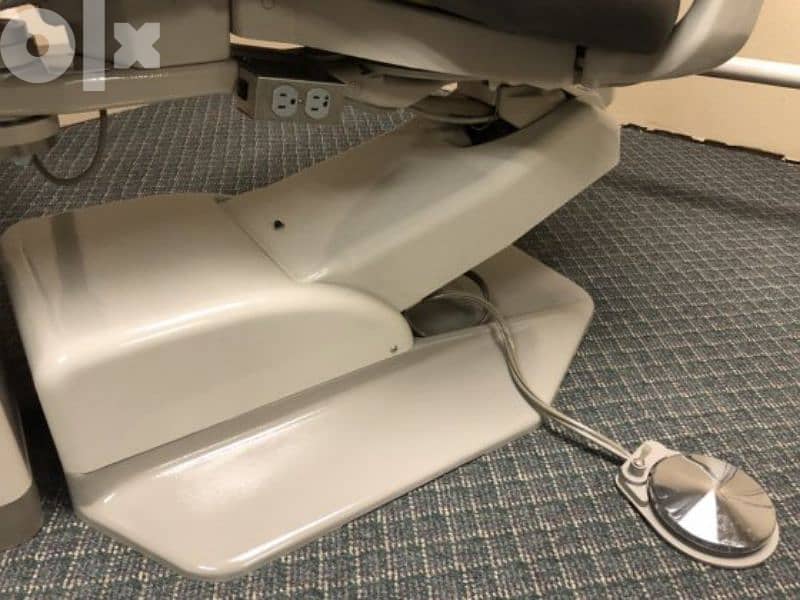 Adec Dental chair for sale 3