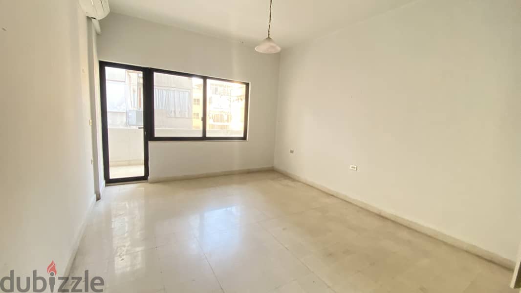 Apartment For Rent in Hamra شقة للإيجار في  في حمرا 6