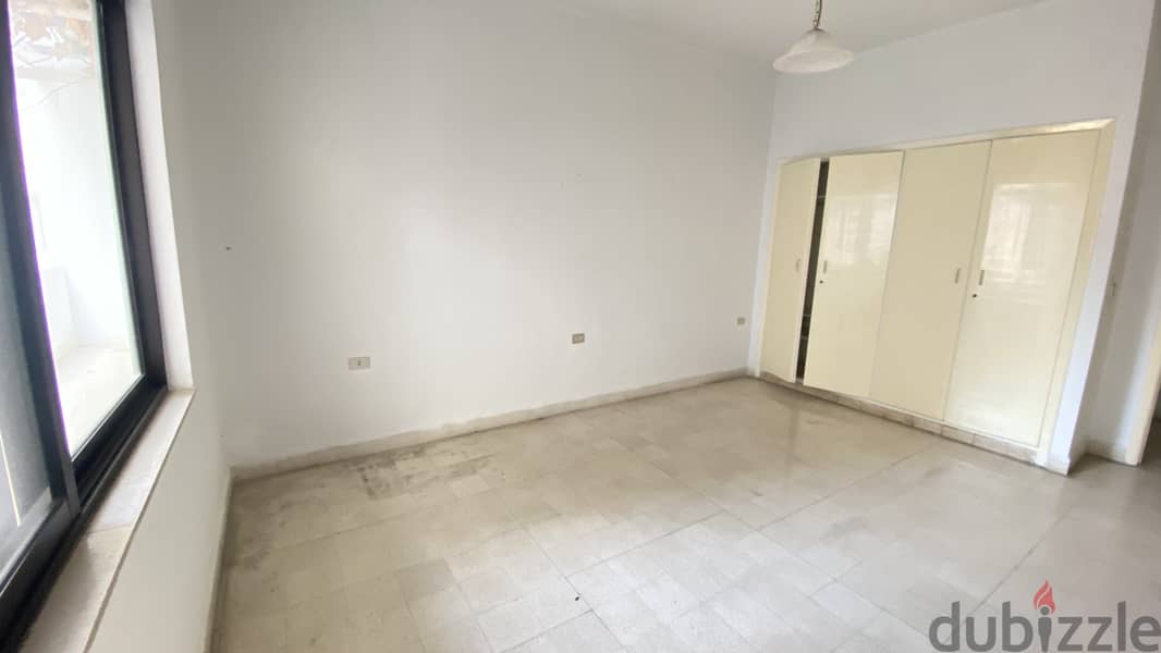 Apartment For Rent in Hamra شقة للإيجار في  في حمرا 7