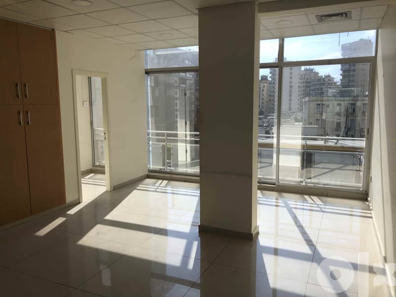 L05090-Spacious Office For Rent in Badaro 3
