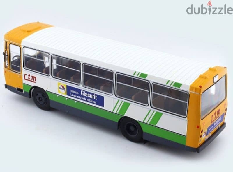 Pegaso 5062A diecast Bus model 1;43. 4