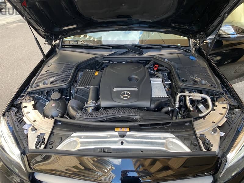 Mercedes Benz c180 2019 TGF source and maintenance 1 owner 7