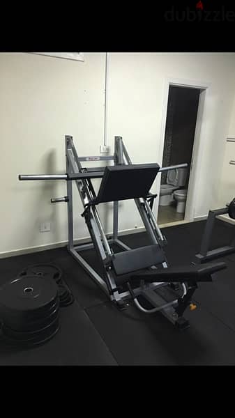 gym machine in very good condition we have also all sports equipment 8