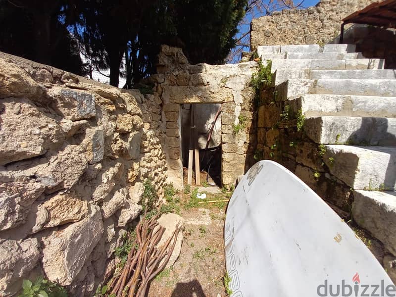 200m2 Traditional Lebanese house + garden for sale in Batroun 1