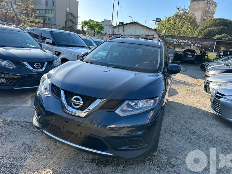 Nissan Rouge 2016  California like new very clean 2
