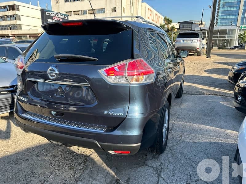 Nissan Rouge 2016  California like new very clean 13