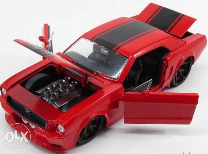 Mustang Widebody diecast car model 1:24. 3