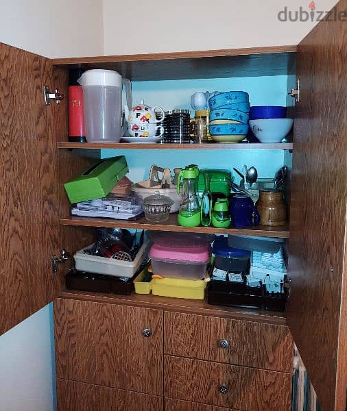 Closet with drawers for kitchen or dining room 2