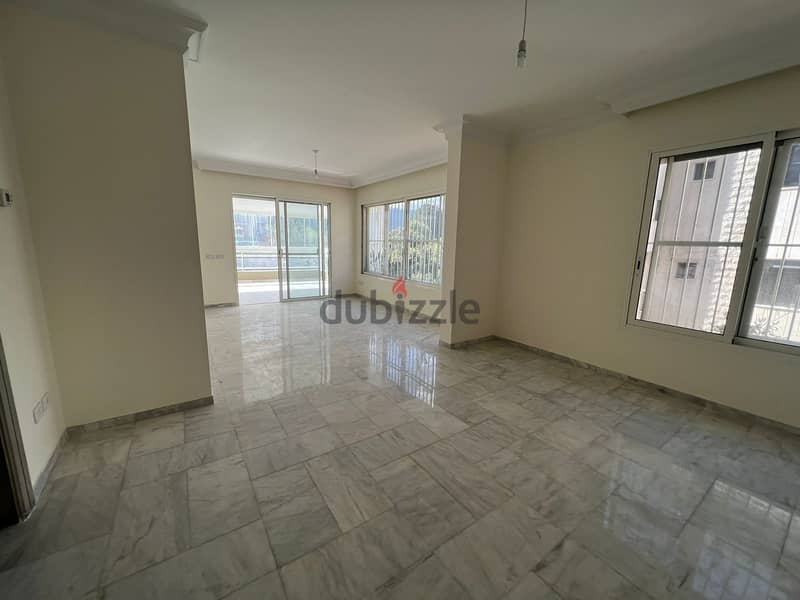 L07277-Spacious 300 SQM Apartment for Rent In Adma 3