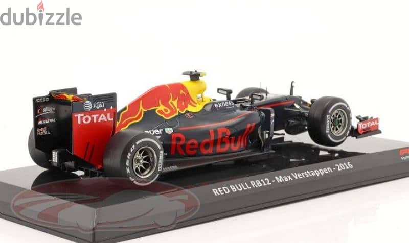 Max Verstappen Red Bull RB12 (2016) diecast car model 1:24. 3