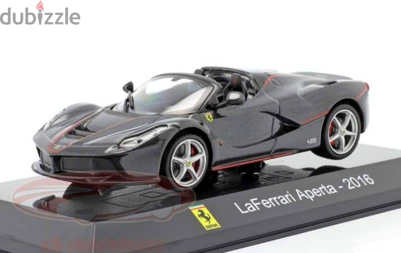 La Ferrari Aperta (2016) diecast car model 1;43. 1