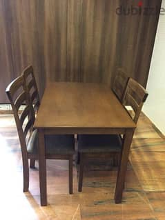 4 chairs table