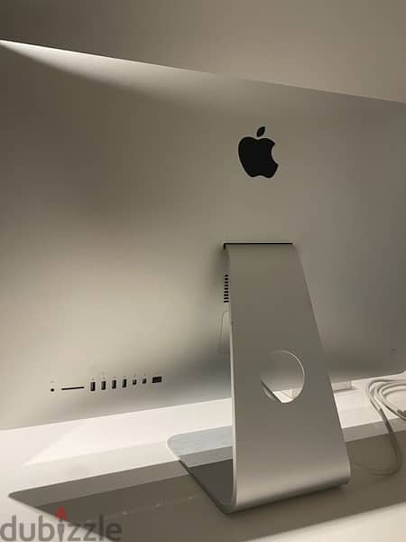 iMac 27" quad-core i5/1TB + Bluetooth Keyboard + Mouse 1