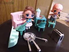 2 LOL MGA weared dolls+small table+3 chairs+piano+toaster+pot spoon=25 0