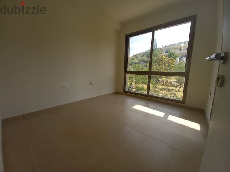 Amazing 200m2 duplex with Terrace & Sea View for sale Aamchit 4