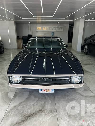 1972 Ford Mustang V8 crystal blue/dark blue leather imported from USA