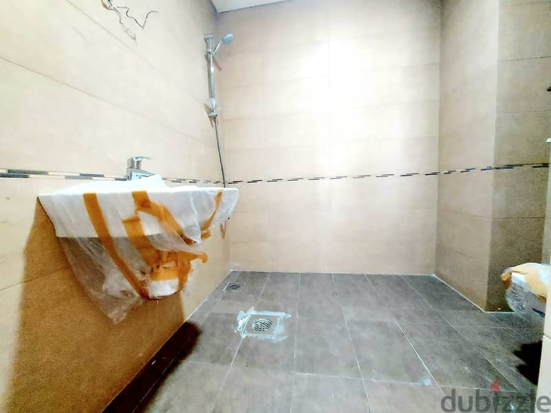 RA23-1688 Apartment for rent in Beirut, Clemenceau, 420 m $ 3,333 cash 12