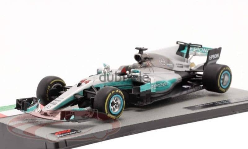 Lewis Hamilton Mercedes W08 2017 diecast car model 1;43. 1
