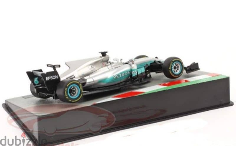 Lewis Hamilton Mercedes W08 2017 diecast car model 1;43. 4